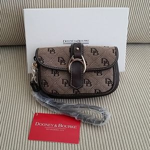 Brand new Dooney & Bourke flap wristlet